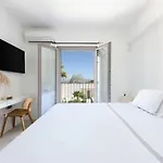 Theros Molos (Paros)