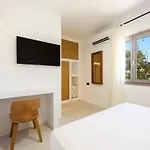 Villa Theros Molos (Paros)