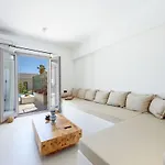 Villa Theros